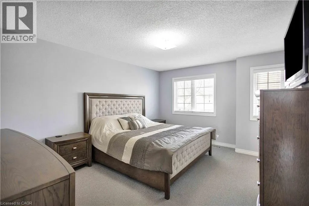 232 STONEHENGE Drive Unit# 8 #8