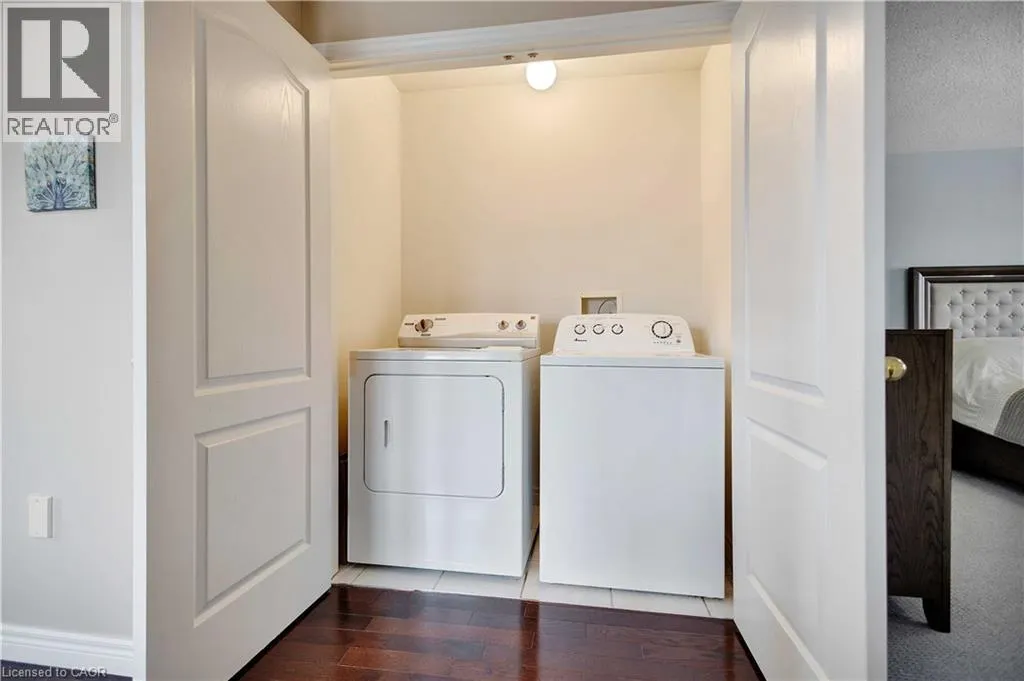 232 STONEHENGE Drive Unit# 8 #8