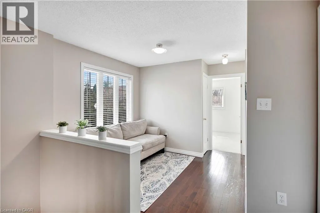 232 STONEHENGE Drive Unit# 8 #8