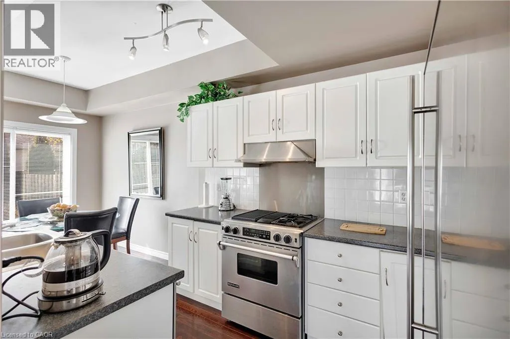 232 STONEHENGE Drive Unit# 8 #8