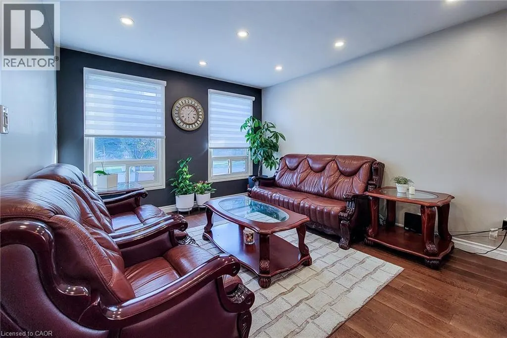 367 HEMLOCK Avenue