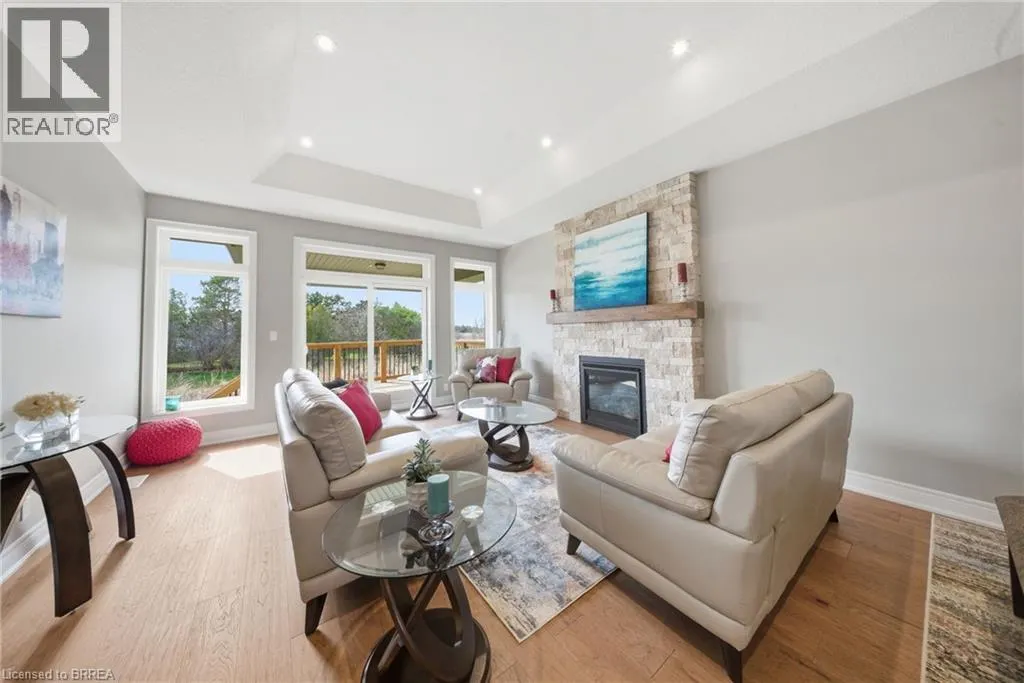 105 CRADDOCK Boulevard