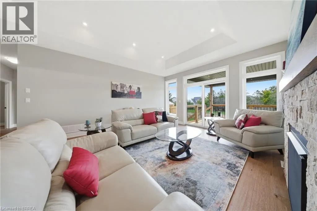 105 CRADDOCK Boulevard