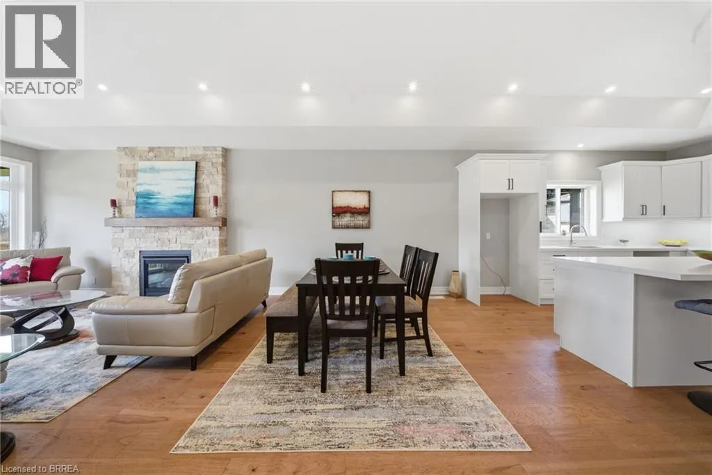 105 CRADDOCK Boulevard