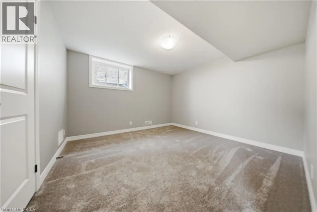 105 CRADDOCK Boulevard