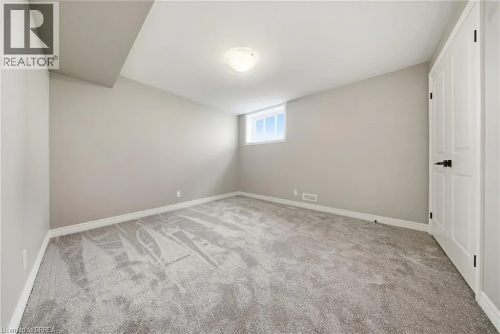 105 CRADDOCK Boulevard