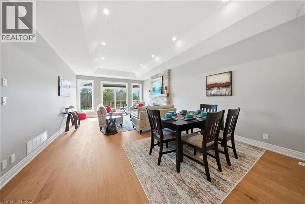105 CRADDOCK Boulevard