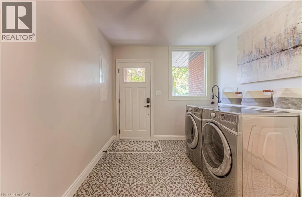 32 COLBORNE Street Unit# A #A
