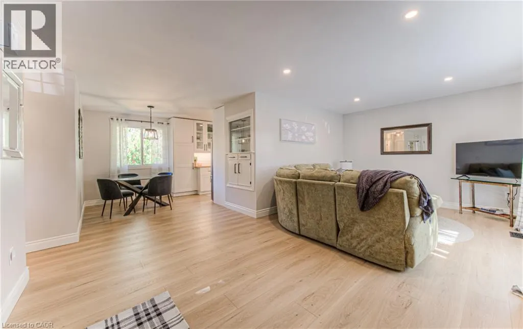 32 COLBORNE Street Unit# A #A