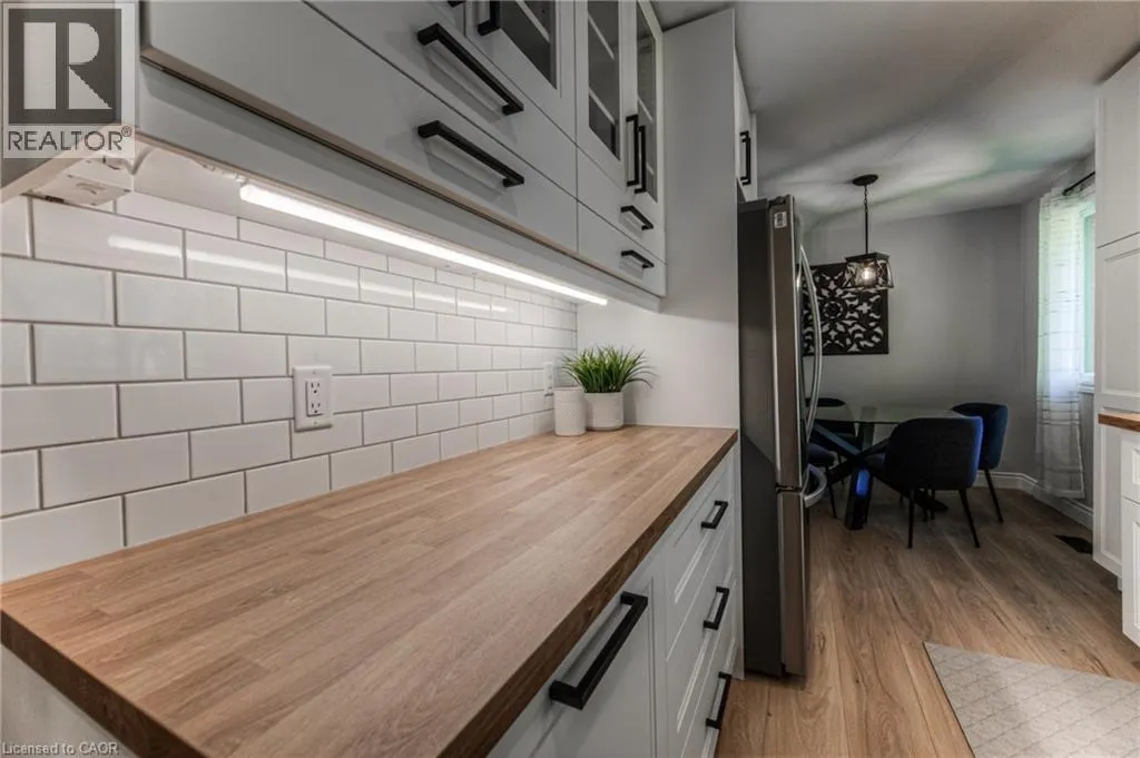 32 COLBORNE Street Unit# A #A