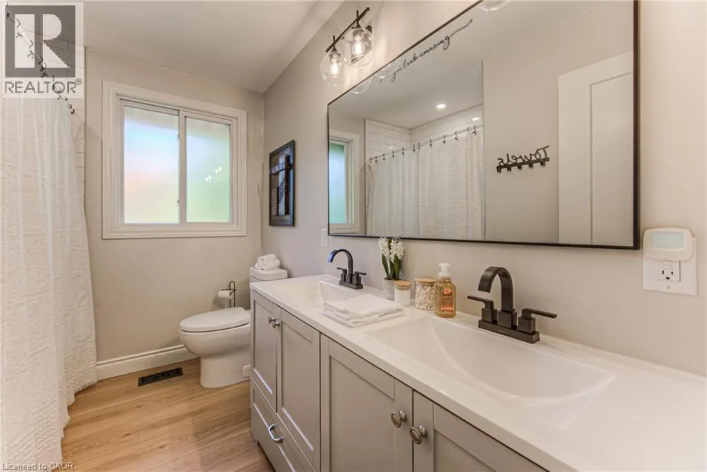 32 COLBORNE Street Unit# A #A