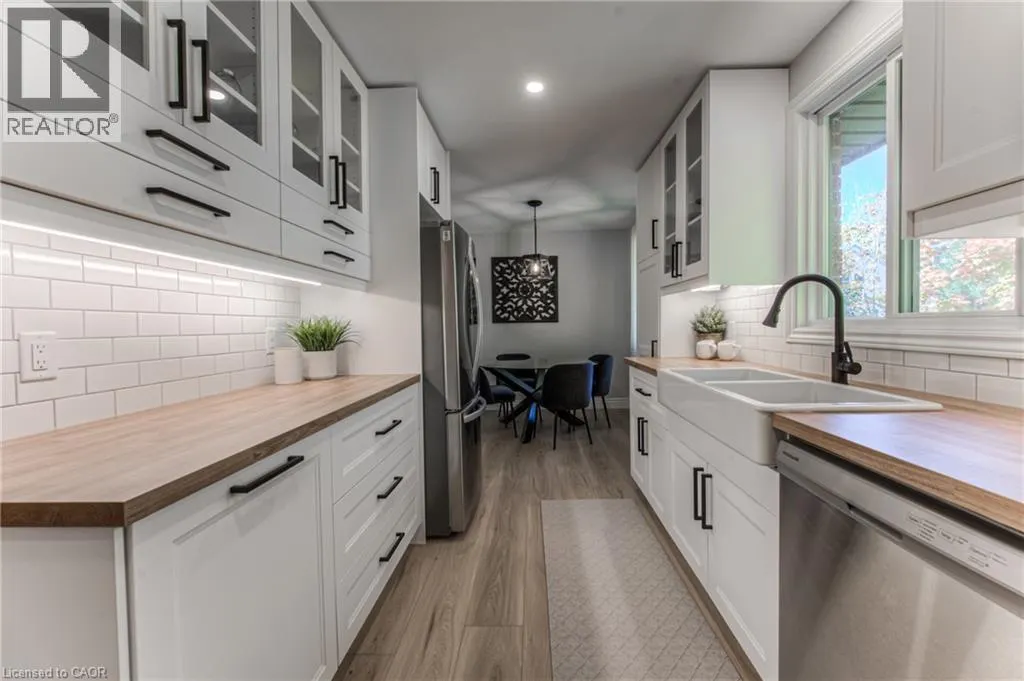 32 COLBORNE Street Unit# A #A