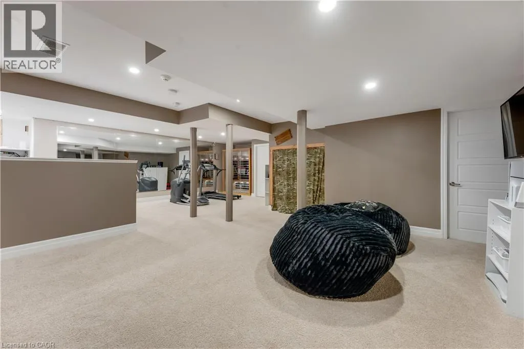258 EDGEWATER Crescent Unit# 3 #3
