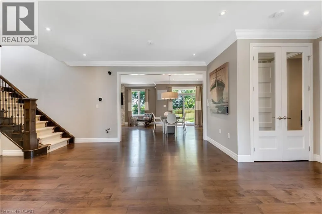258 EDGEWATER Crescent Unit# 3 #3