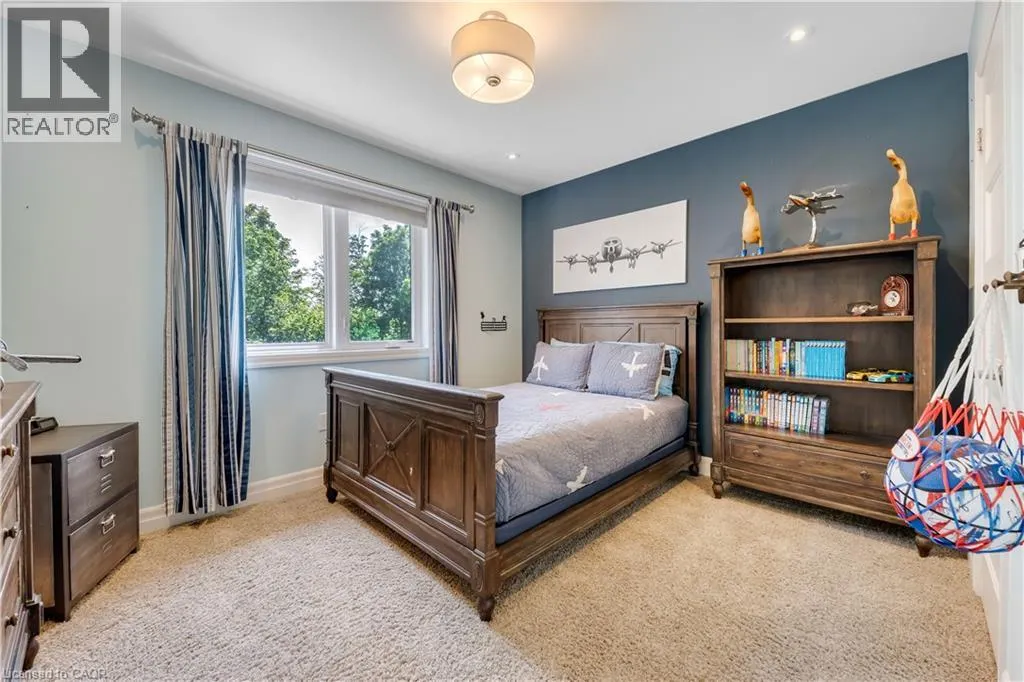 258 EDGEWATER Crescent Unit# 3 #3