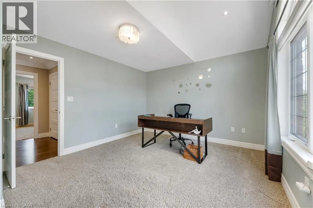 258 EDGEWATER Crescent Unit# 3 #3