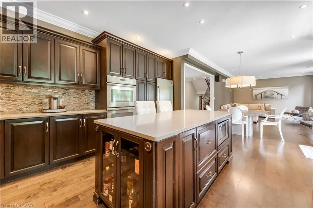 258 EDGEWATER Crescent Unit# 3 #3