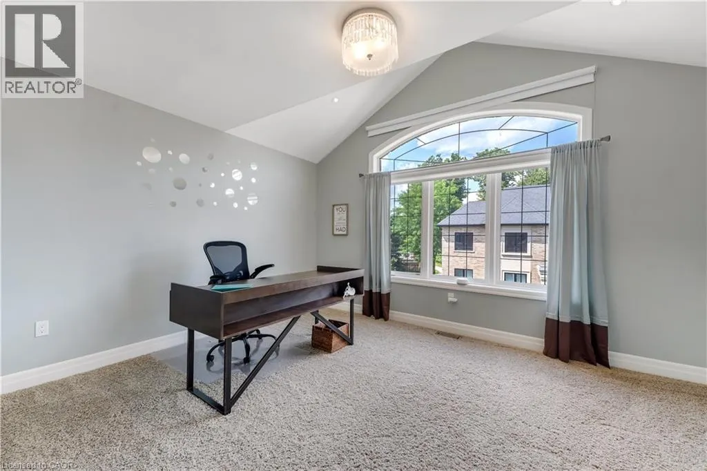 258 EDGEWATER Crescent Unit# 3 #3