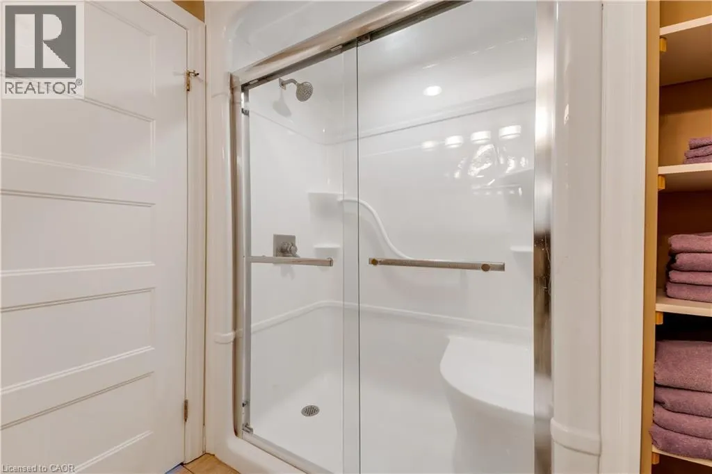 258 EDGEWATER Crescent Unit# 3 #3