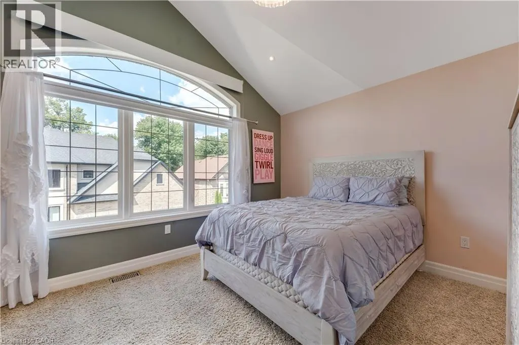 258 EDGEWATER Crescent Unit# 3 #3