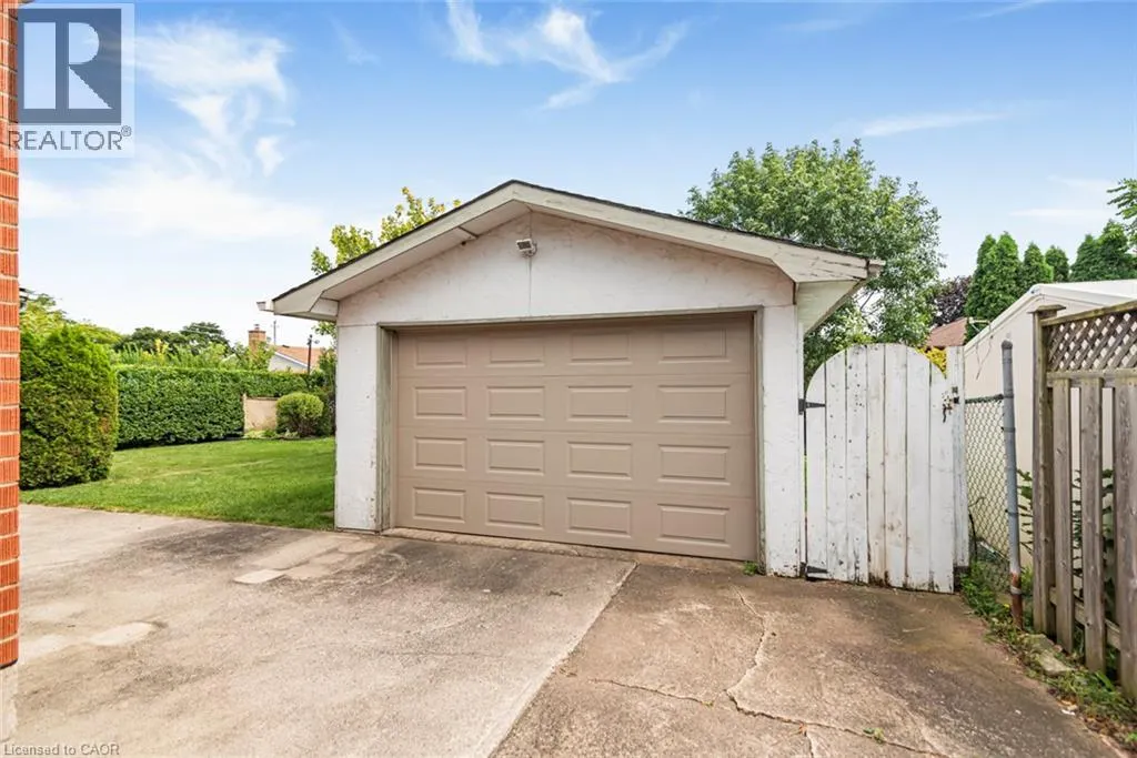 37 LORNE Avenue