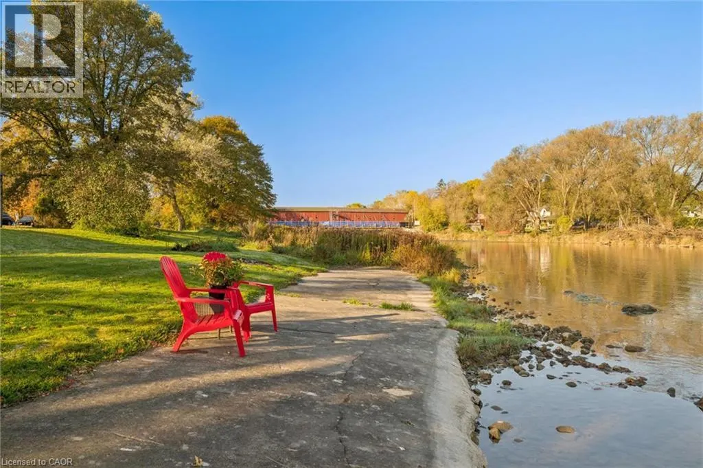 1221 RIVERS EDGE Drive