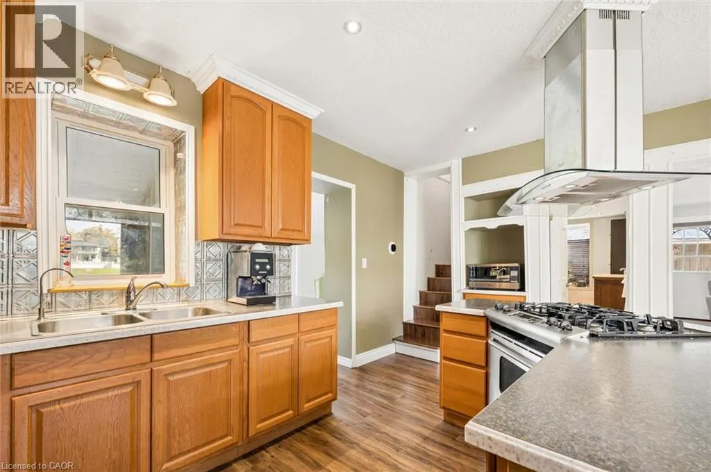 1221 RIVERS EDGE Drive