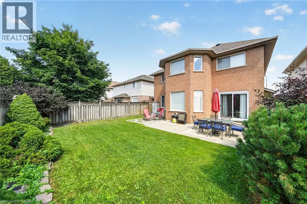 42 HILLGARDEN Avenue