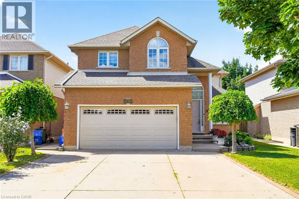 42 HILLGARDEN Avenue
