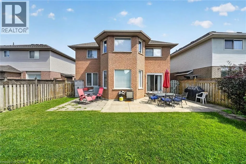 42 HILLGARDEN Avenue