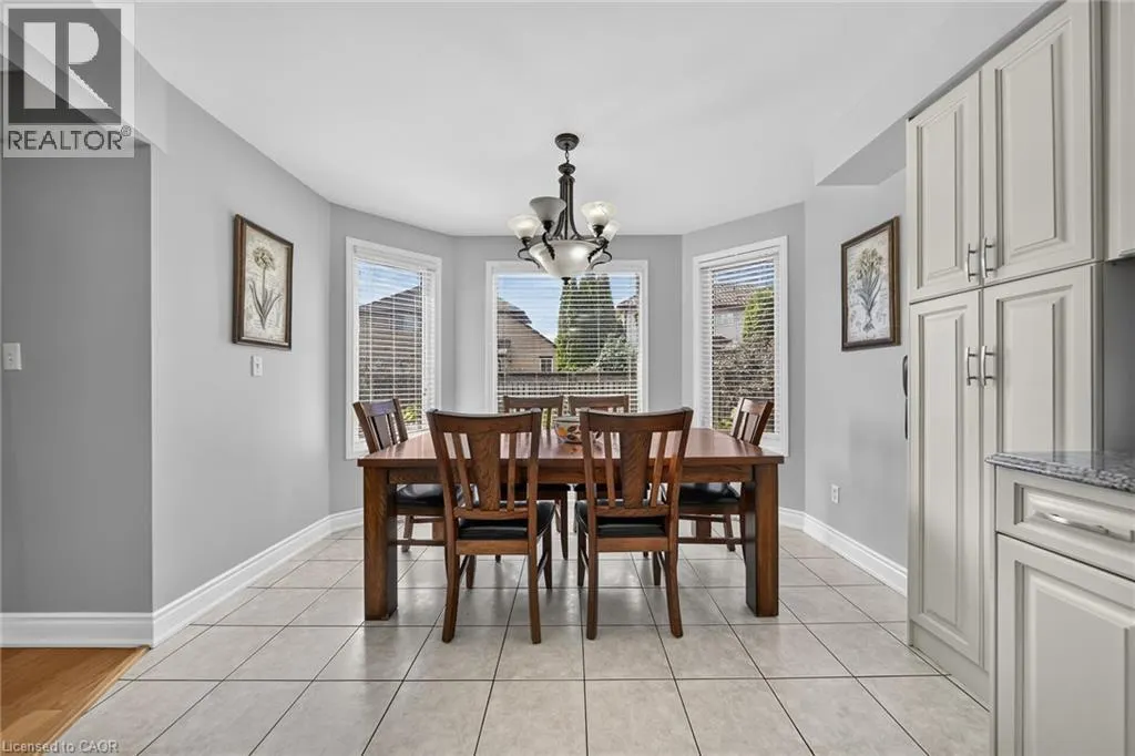 42 HILLGARDEN Avenue