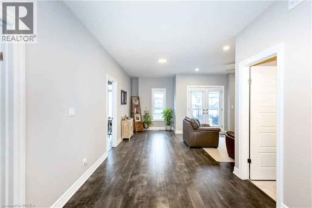 76 GRANDVILLE Circle