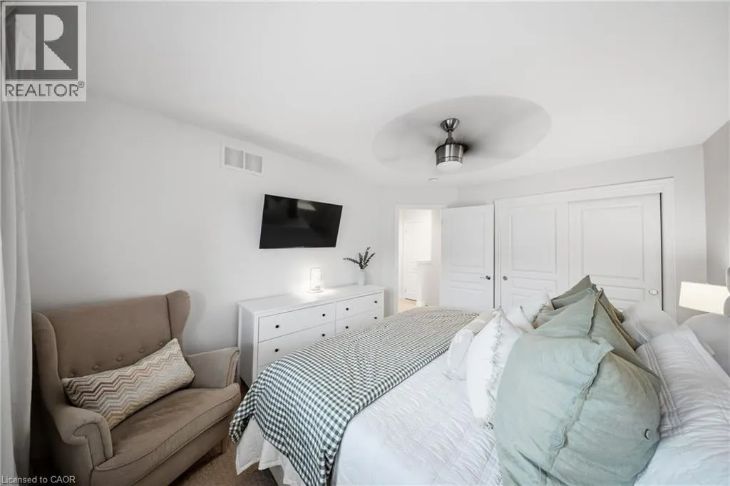 215 DUNDAS Street E Unit# 19 #19