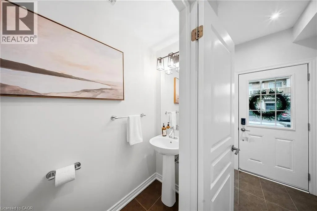 215 DUNDAS Street E Unit# 19 #19