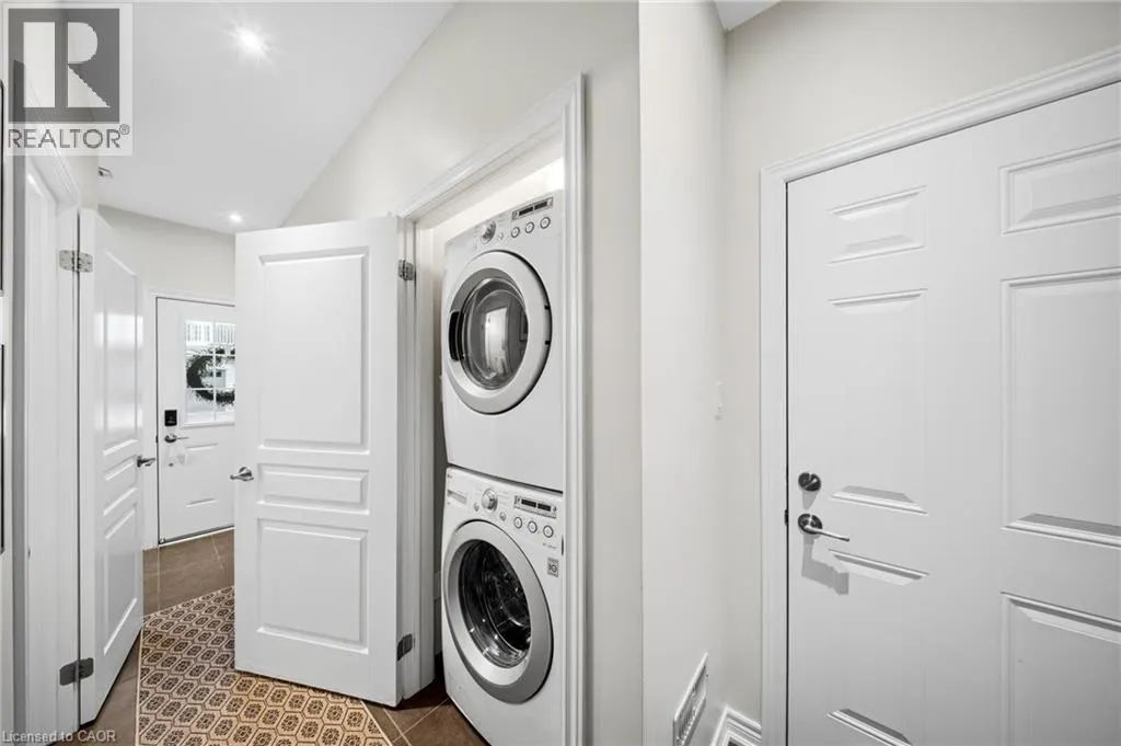 215 DUNDAS Street E Unit# 19 #19
