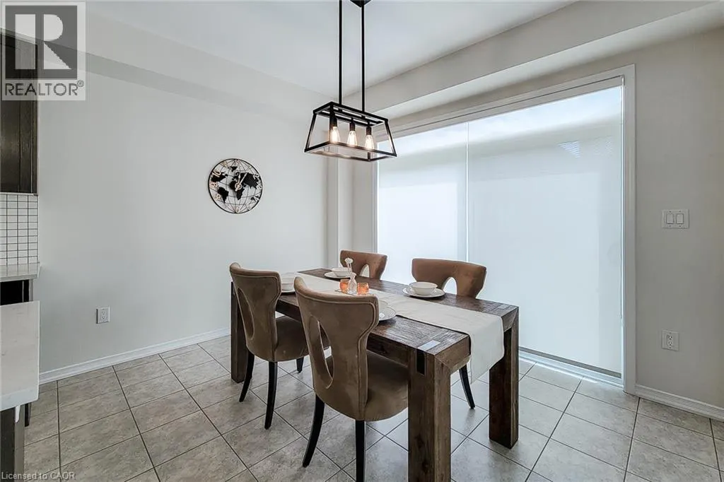 11 ESTHER Crescent