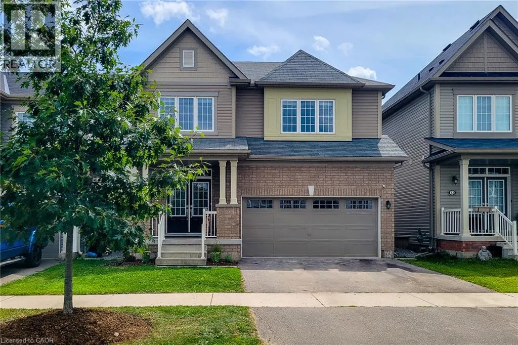11 ESTHER Crescent