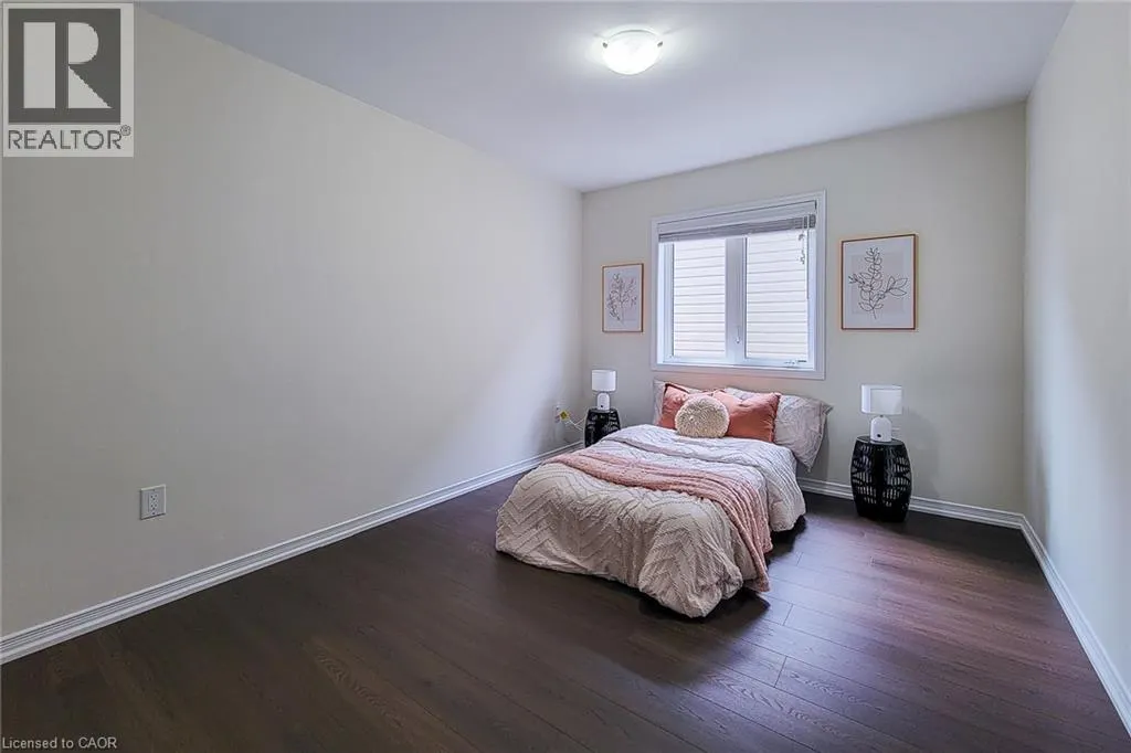 11 ESTHER Crescent