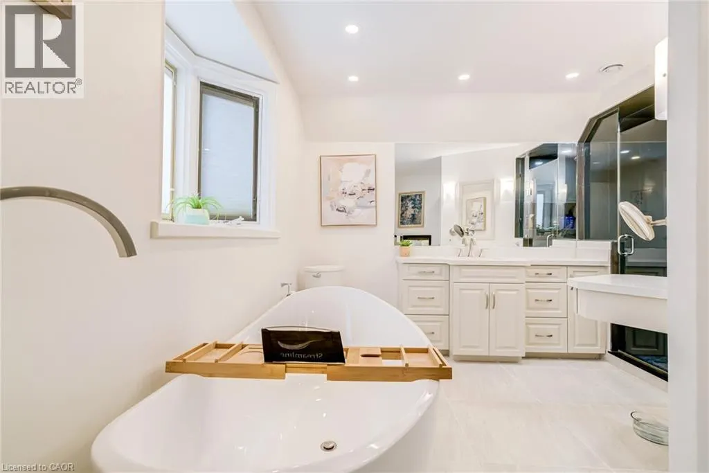 181 GOLF LINKS Road