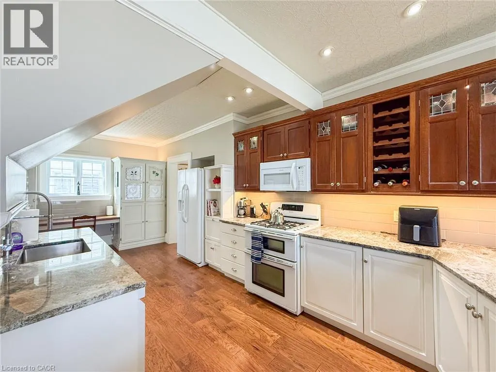 103 MAIN Street S