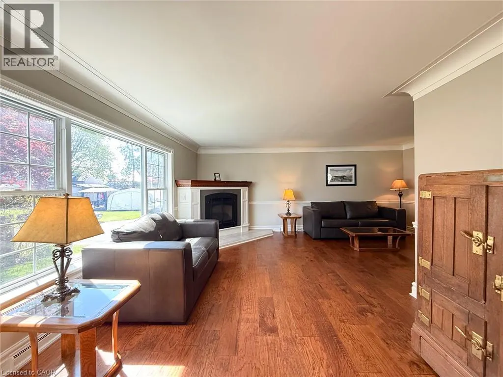 103 MAIN Street S