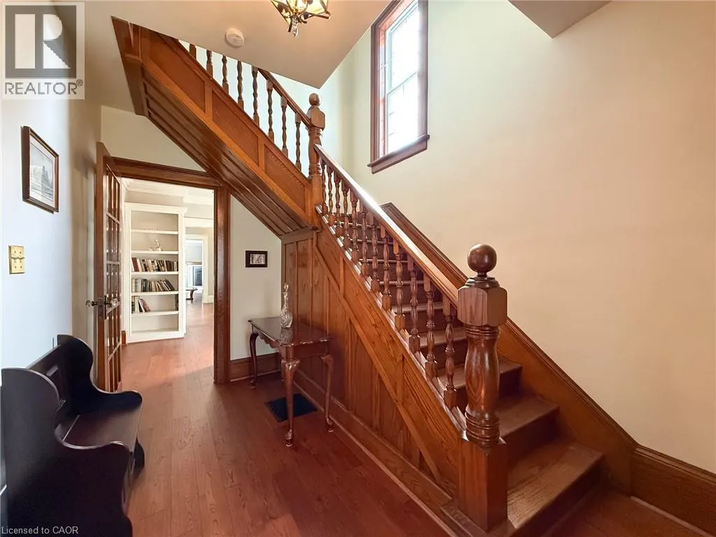 103 MAIN Street S