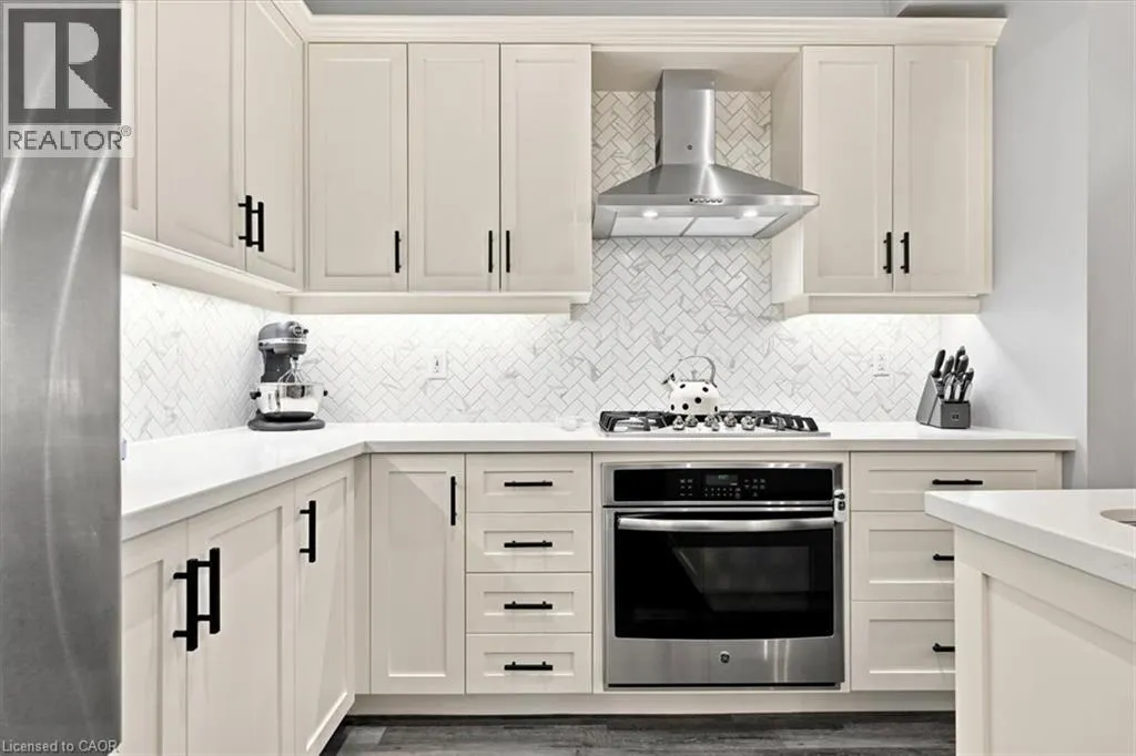 215 DUNDAS Street E Unit# 47 #47