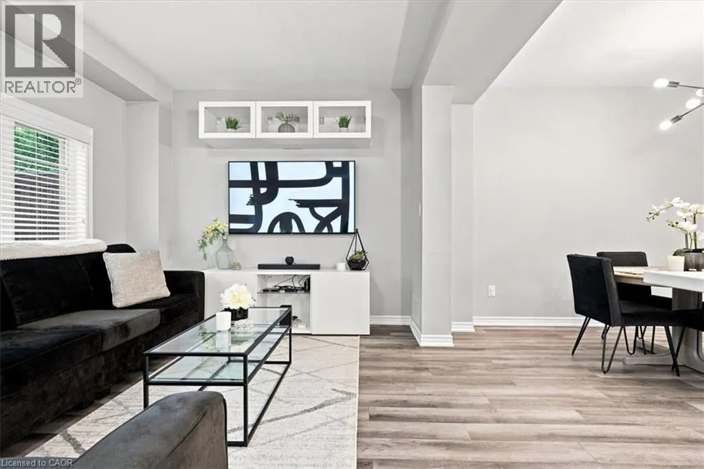 215 DUNDAS Street E Unit# 47 #47