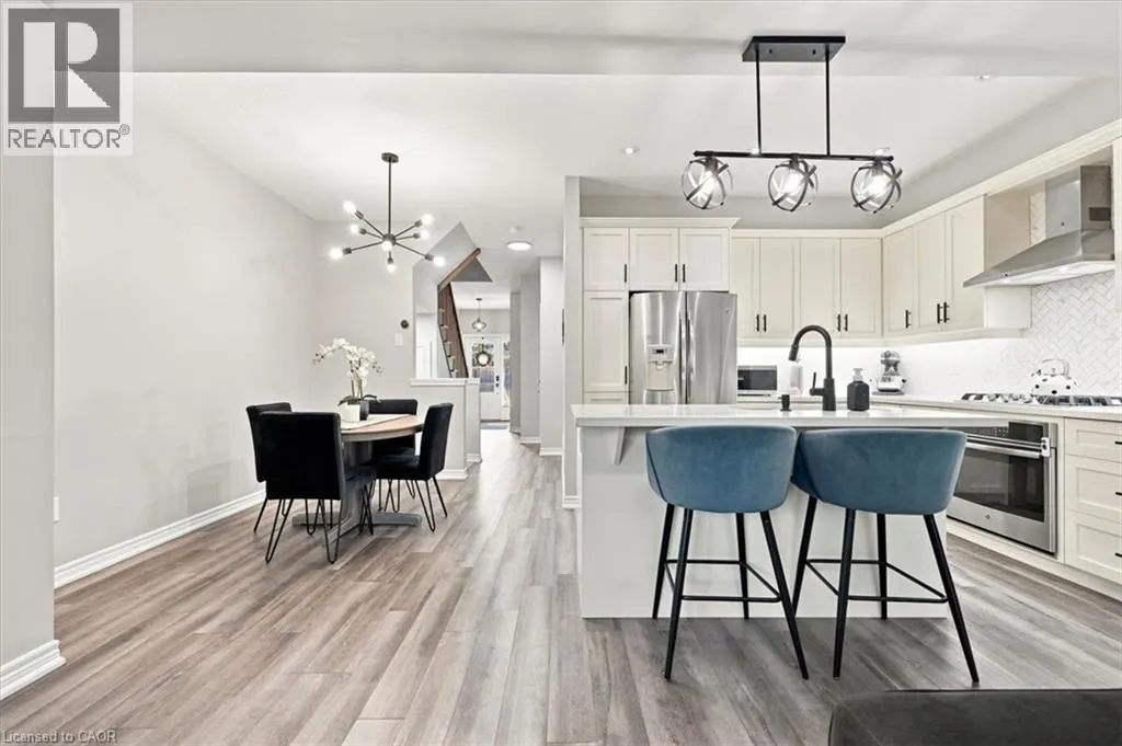 215 DUNDAS Street E Unit# 47 #47