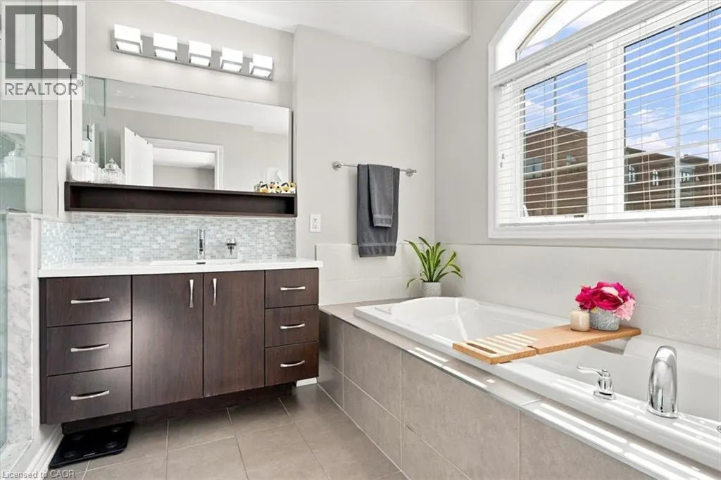 215 DUNDAS Street E Unit# 47 #47