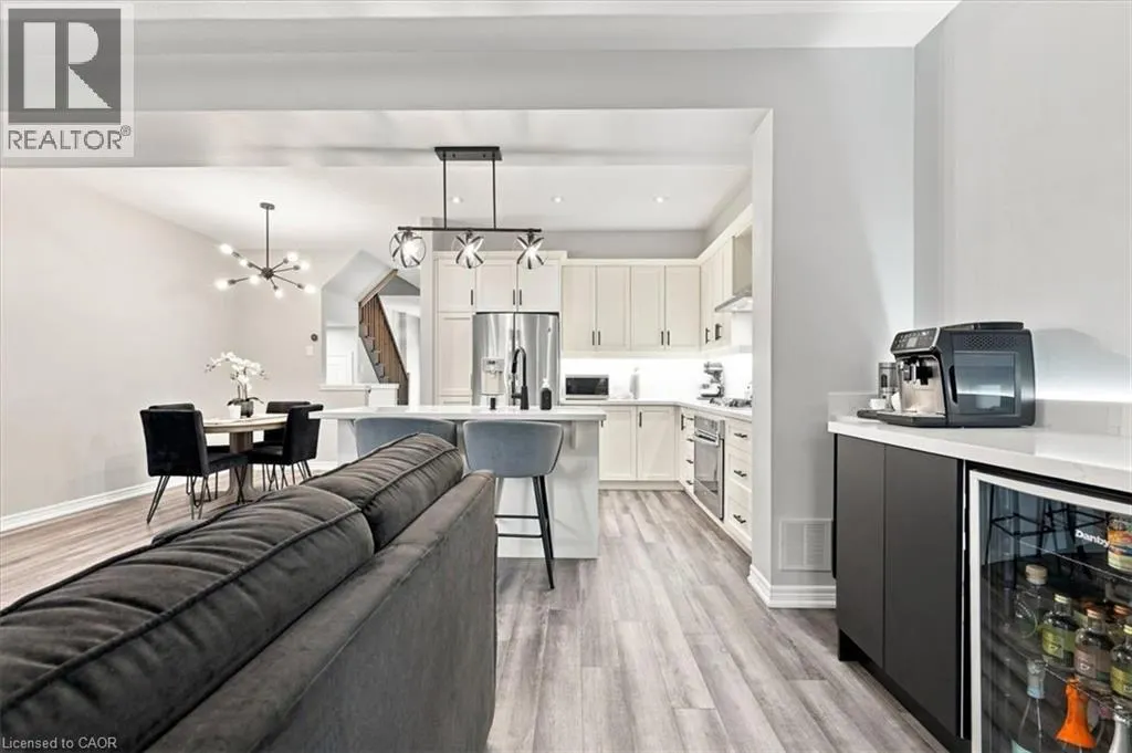 215 DUNDAS Street E Unit# 47 #47