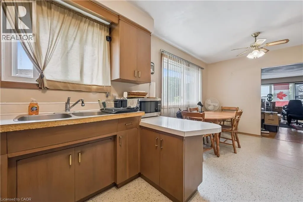 101 SECORD Avenue