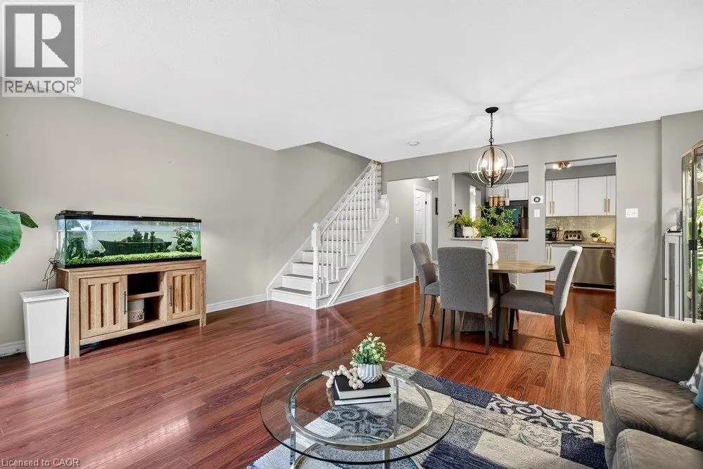 44 FRANCES Avenue Unit# 11 #11