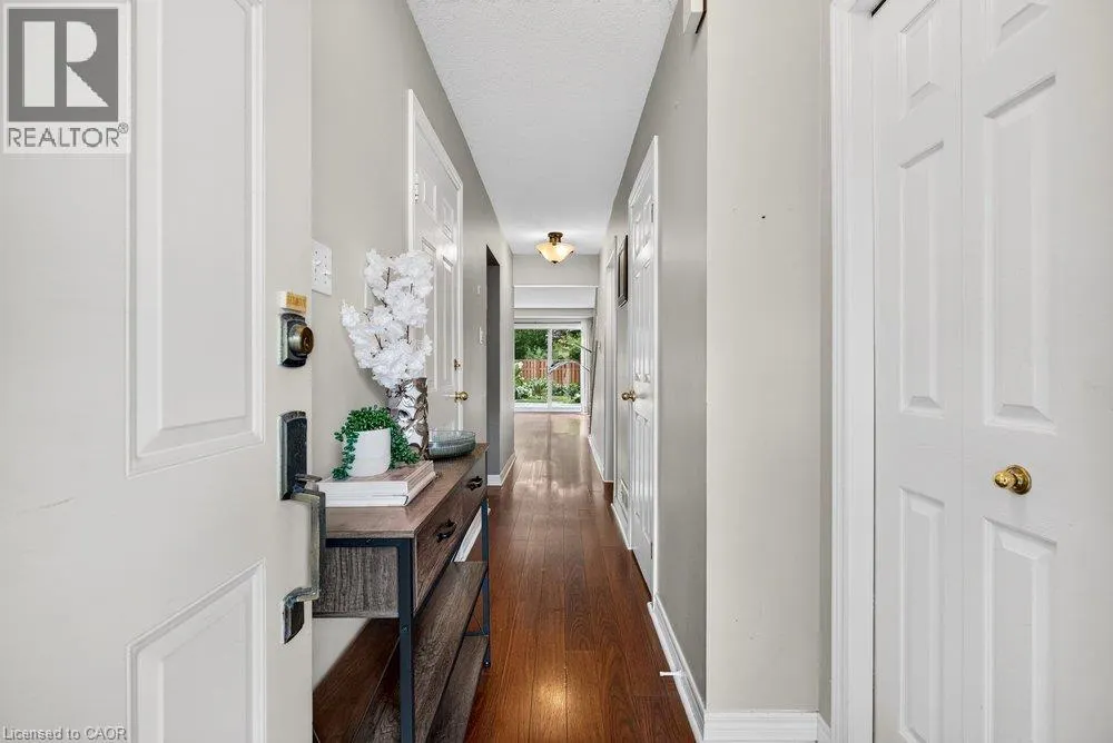 44 FRANCES Avenue Unit# 11 #11